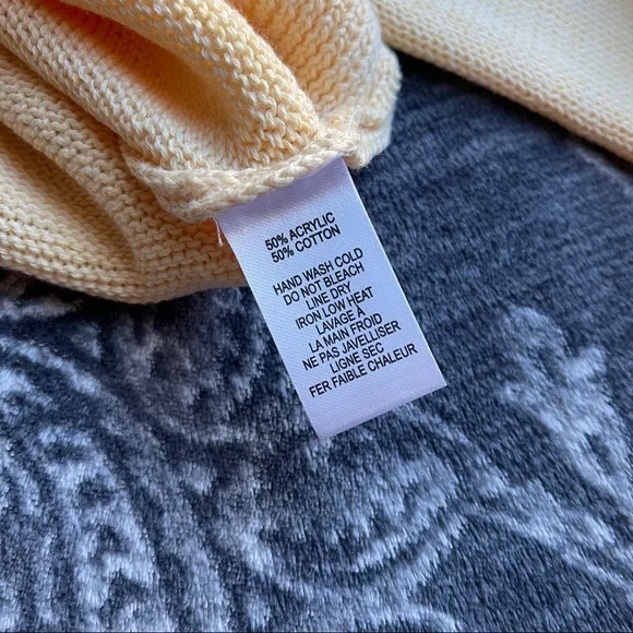 Lulus Just a Moment Light Yellow V-Neck Cropped Sweater Large - Picture 7 of 8